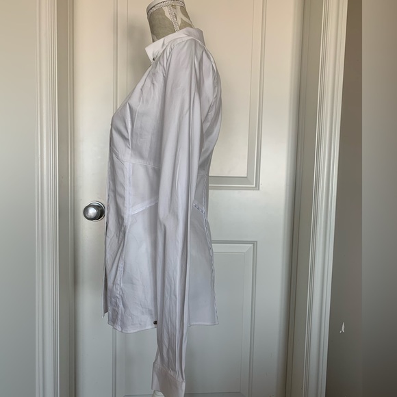 Guess Blouse - Picture 2 of 3